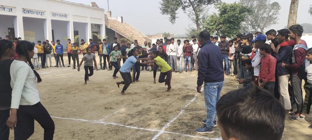 वाराणसी20दिसम्बर23*ग्रामीण खेल लीग के अंतर्गत खंड स्तरीय ग्रामीण खेल प्रतियोगिता विकासखंड बड़ागांव का आयोजन किया गया।