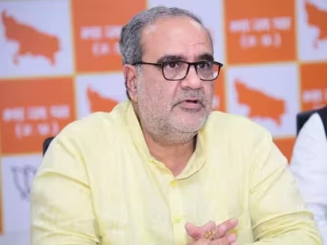 लखनऊ26दिसम्बर23*BJP कार्यालय पर चल रही बैठक खत्म। लखनऊ26दिसम्बर23*BJP कार्यालय पर चल रही बैठक खत्म।