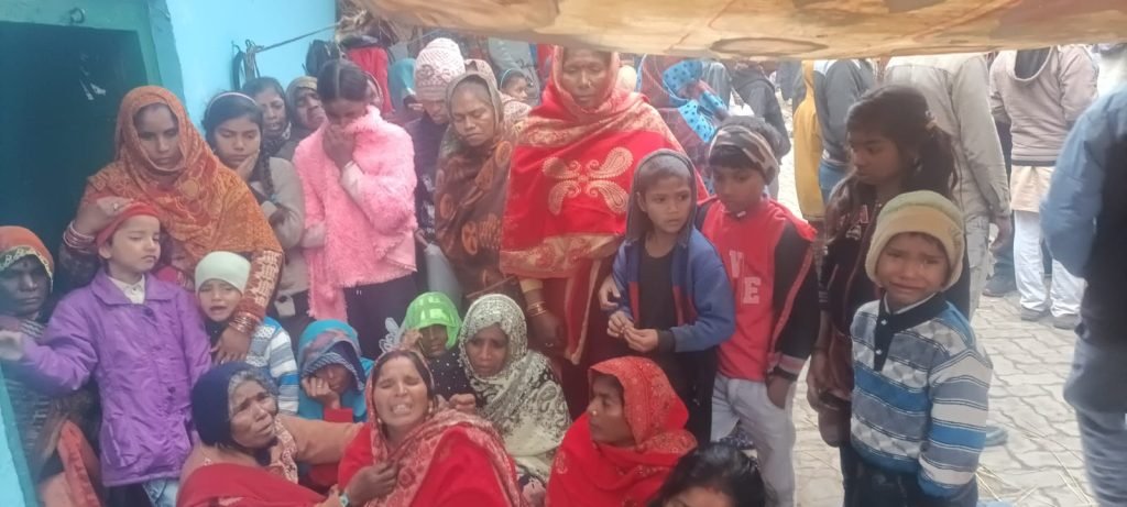 कौशाम्बी28दिसम्बर23*प्रेमी के शादी से इनकार करने पर बालिका ने जहरीला पदार्थ खाकर मौत को लगाया गले*