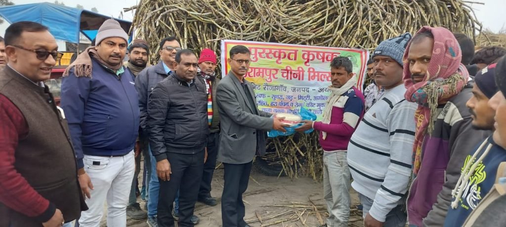 अयोध्या30दिसम्बर23*उप गन्ना आयुक्त अयोध्या ने अपने टीम के द्वारा रौज़ागाँव चीनी मिल का किया निरीक्षण