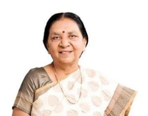 अयोध्या01दिसम्बर23*जिले में राज्यपाल द्वारा साड़ी बैंक का शुभारंभ*