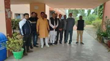 कौशाम्बी05दिसम्बर23*लेखपाल की मनमानी से छात्रा परेशान* कौशाम्बी05दिसम्बर23*लेखपाल की मनमानी से छात्रा परेशान*