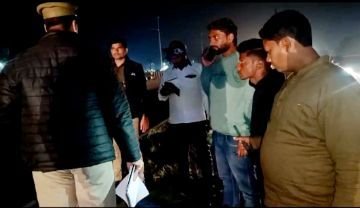 कौशाम्बी06दिसम्बर23*अधेड़ महिला को वाहन ने मारी टक्कर मौके पर दर्दनाक मौत*