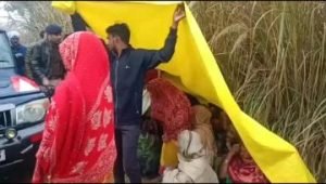 कौशाम्बी07दिसम्बर23*दो दिन से गायब युवक का ईट भट्ठे के अंदर मिला रक्त रंजित शव*