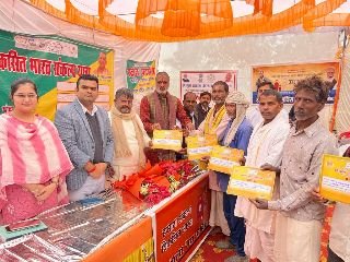 अयोध्या07दिसम्बर23*भारत संकल्प यात्रा कार्यक्रम में 65 पात्रों को दी गई पीएम आवास की चाभी