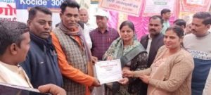 कौशाम्बी08दिसम्बर23*विकसित भारत संकल्प यात्रा कार्यक्रम के माध्यम से दी गयी जनकल्याणकारी योजनाओं की जानकारी*