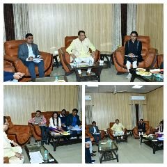 कानपुर नगर09दिसम्बर23*जनपद भृमण के दौरान राज्यमंत्री नरेन्द्र कश्यप ने मण्डलीय एवं जनपद स्तरीय अधिकारियों के साथ समीक्षा बैठक की