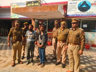 कानपुर12दिसम्बर23*25000/- इनामियाँ सगे भाइयों को पनकी पुलिस ने किया गिरफ्तार* कानपुर12दिसम्बर23*25000/- इनामियाँ सगे भाइयों को पनकी पुलिस ने किया गिरफ्तार*