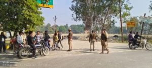 कानपुर नगर14दिसम्बर23*शिवराजपुर बैरी क्रॉसिंग के पास बाइक की सघन चेकिंग अभियान चलाया