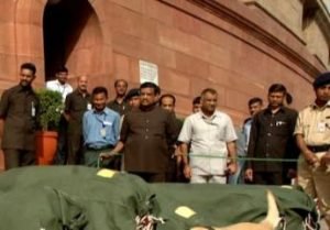 नई दिल्ली15दिसम्बर23*Parliament Security Breach: 100 आईपीएस अफसरों की टीम खंगाल रही आरोपियों का इतिहास