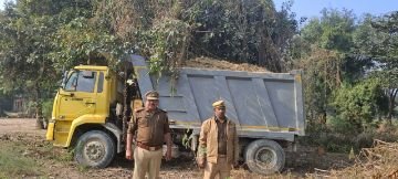 अयोध्या16दिसम्बर23*पुलिस ने अवैद्य मिट्टी लेकर जा रहे डंफर को किया सीज