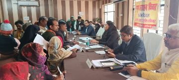 अयोध्या16दिसम्बर23*सम्पूर्ण समाधान दिवस में 82 शिकायतों में 11 का मौके पर निस्तारण