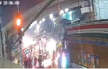 मथुरा22दिसम्बर23*मंडी चौराहे फ्लाई ओवर से लगाई छलांग इलाज के दौरान महिला की हुई मौत मथुरा22दिसम्बर23*मंडी चौराहे फ्लाई ओवर से लगाई छलांग इलाज के दौरान महिला की हुई मौत