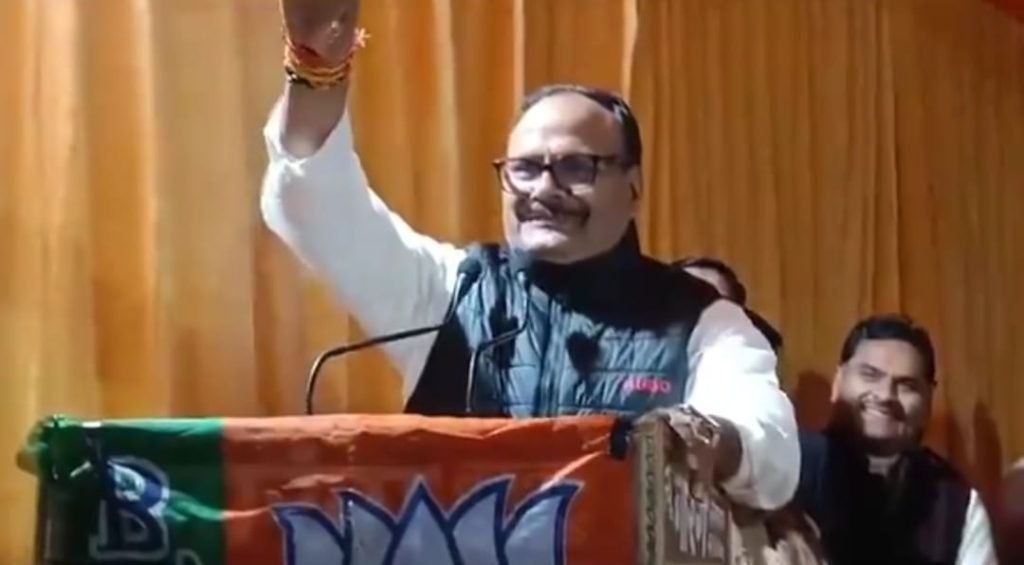 लखनऊ07जनवरी24*डिप्टी सीएम ब्रजेश पाठक ने वितरण किये कम्बल।