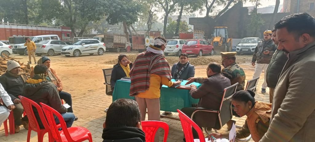 अयोध्या13जनवरी24*कोतवाली रुदौली में आयोजित थाना समाधान दिवस में 12 शिकायतें दर्ज
