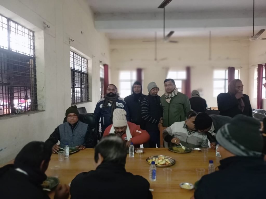 अयोध्या16जनवरी24*तहसील रुदौली में आयोजित हुआ खिचड़ी भोज