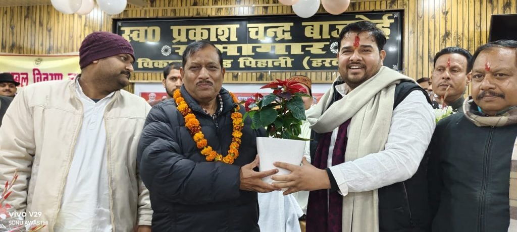 हरदोई17जनवरी24*ब्लॉक प्रमुख पिहानी सहित भाजपा के वरिष्ठ नेताओं ने धूमधाम से मनाया विधायक का जन्म दिवस