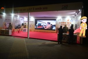 अयोध्या17जनवरी24*जनपद मे श्रद्धालुगणों की सहायता हेतु डायल 112 द्वारा लगाया गया हेल्पडेस्क,