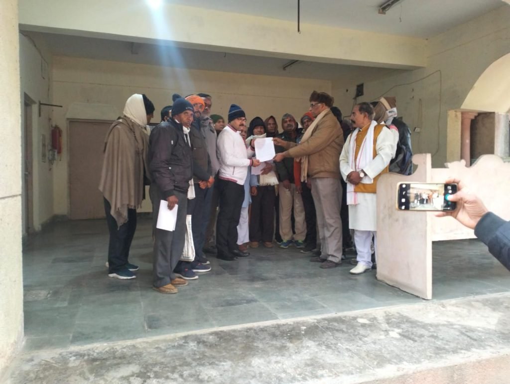 औरैया19जनवरी24*एससी एसटी एक्ट का दुरुपयोग रोके जाने की मांग को लेकर जन जागरण समिति ने 65 वां ज्ञापन सौंपा औरैया19जनवरी24*एससी एसटी एक्ट का दुरुपयोग रोके जाने की मांग को लेकर जन जागरण समिति ने 65 वां ज्ञापन सौंपा