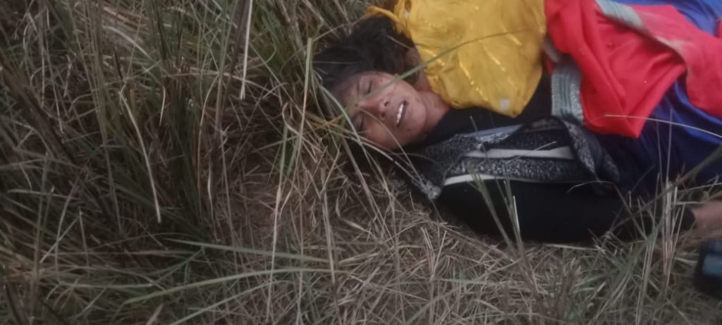 कौशाम्बी20जनवरी24*झाड़ियों में मिला युवती का शव हत्या की आशंका*