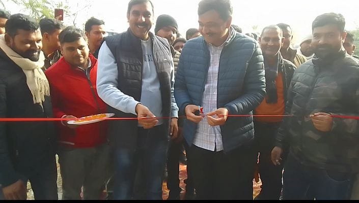 वाराणसी22जनवरी24*डाऊन टाऊन फैमिली रेस्टोरेंट का एमएलसी ने किया उद्घाटन वाराणसी22जनवरी24*डाऊन टाऊन फैमिली रेस्टोरेंट का एमएलसी ने किया उद्घाटन