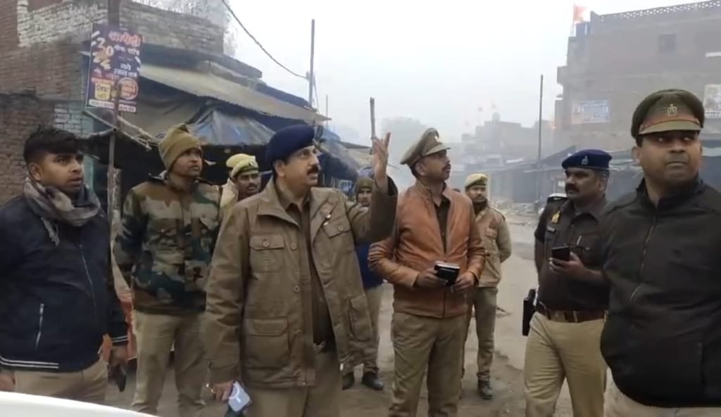 कौशाम्बी29जनवरी24*बकरा चोरी कर भाग रहे बोलेरो सवार बदमाशो ने सिपाही को मारी टक्कर*सिपाही की इलाज के दौरान मौत*