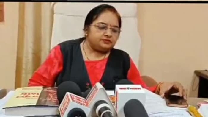डिंडौरी म0प्र029जनवरी24*पति ने तकिए से मुंह दबाकर की SDM की हत्या मध्य प्रदेश डिंडौरी में निशा नापित की मौत के मामले में 24 घंटे में खुलासा*_