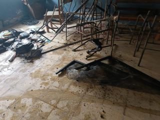 कौशाम्बी02जनवरी24*भवन्स मेहता विद्याश्रम में शार्ट सर्किट से लगी आग जलकर सारा सामान हुआ राख* कौशाम्बी02जनवरी24*भवन्स मेहता विद्याश्रम में शार्ट सर्किट से लगी आग जलकर सारा सामान हुआ राख*