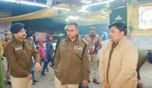 कानपुर नगर06जनवरी24*पुलिस आयुक्त श्री अखिल कुमार द्वारा पनकी मंदिर में दर्शन किए व सुरक्षा व्यवस्था का जायज लिया गया