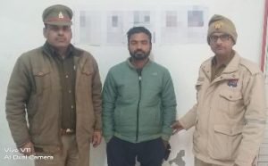 मथुरा09जनवरी24*थाना वृन्दावन पुलिस द्वारा दुष्कर्म के अभियोग में वांछित अभियुक्त किया गिरफ्तार-*