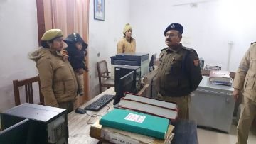 हरदोई11जनवरी24*पुलिस अधीक्षक हरदोई द्वारा थाना सांडी का आकस्मिक निरीक्षण कर व्यवस्था को परखा -*
