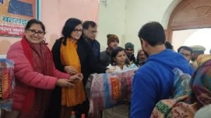 बहराइच15जनवरी24*नगर पालिका में आयोजित हुआ कम्बल वितरण कार्यक्रम।
