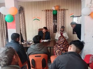 कौशाम्बी27जनवरी24*थाना समाधान दिवस पर थाना संदीपन घाट में नायब तहसीलदार ने फरियादियों की सुनी फरियाद*