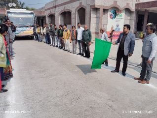 कौशाम्बी31जनवरी24*अन्तर्राज्यीय कृषक प्रशिक्षण में कृषकों के प्रतिभाग के लिए बस को हरी झण्डी दिखाकर एडीएम ने किया रवाना* कौशाम्बी31जनवरी24*अन्तर्राज्यीय कृषक प्रशिक्षण में कृषकों के प्रतिभाग के लिए बस को हरी झण्डी दिखाकर एडीएम ने किया रवाना*