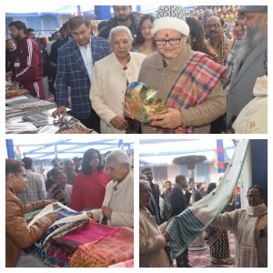 कानपुर नगर27जनवरी24*माननीय राज्यपाल जी ने विभिन्न राज्यों से आये कारीगरों का किया उत्साहबर्धन।