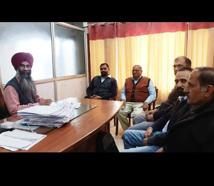 पंजाब 16 फरवरी 2024* तहसीलदार राजिंद्र सिंह से बार एसोसिएशन