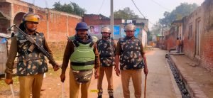 कौशाम्बी02फरवरी24*ज्ञानवापी फैसले को लेकर नारा चौकी इंचार्ज ने किया फ्लेग मार्च*