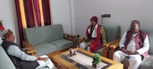 मिर्जापुर05फरवरी24*चुनावी रण की तैयारी, सपा प्रदेश अध्यक्ष टटोल रहे सियासी नब्ज* मिर्जापुर05फरवरी24*चुनावी रण की तैयारी, सपा प्रदेश अध्यक्ष टटोल रहे सियासी नब्ज*