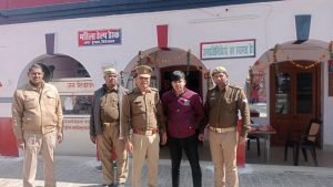 फिरोजाबाद 09फरवरी24*थाना टूण्डला पुलिस टीम द्वारा चोरी करने वाले 01 अभियुक्त को चोरी का माल बरामदगी सहित किया गया गिरफ्तार ।* 