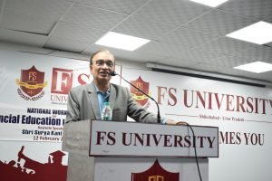 शिकोहाबाद12फरवरी24*एफ.एस. विश्वविद्यालय में पूर्व महाप्रबंधक सेबी ने छात्रों को जोखिम से कराया अवगत