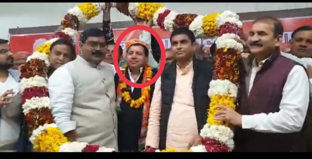 बुलंदशहर14फरवरी24*बीजेपी ने गैंगस्टर को ज्वॉइन कराई पार्टी बुलंदशहर14फरवरी24*बीजेपी ने गैंगस्टर को ज्वॉइन कराई पार्टी