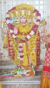 औरैया15फरवरी24*महामाई मंदिर में हुयी पंचमुखी हनुमान की प्राण प्रतिष्ठा