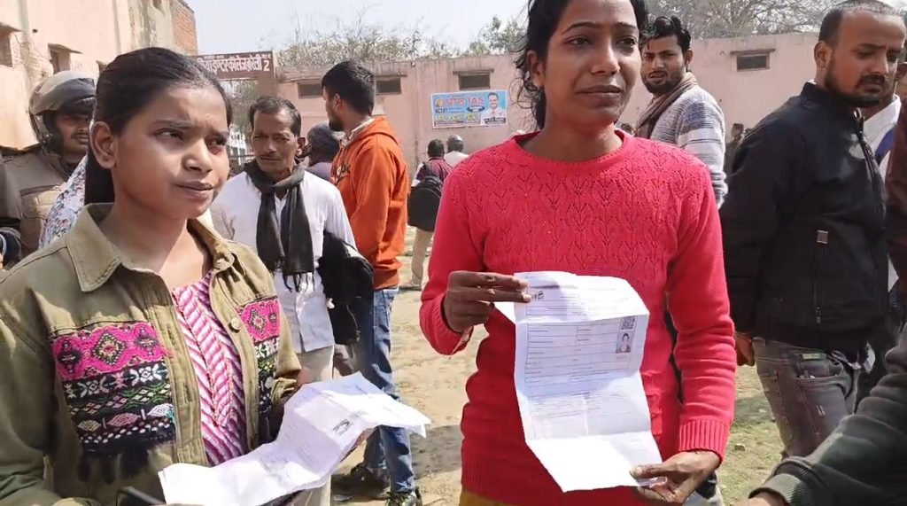 बरेली17फरवरी24*पुलिस भर्ती परीक्षा में सामने आई अव्यवस्था बरेली17फरवरी24*पुलिस भर्ती परीक्षा में सामने आई अव्यवस्था