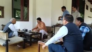 लखनऊ20फरवरी24*राजा भैया और समाजवादी पार्टी में चल रही है गठबंधन की बातचीत 