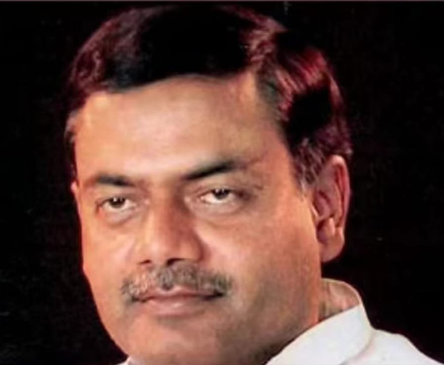 औरैया24फरवरी24*उम्रकैद की सजा काट रहे पूर्व विधायक शेखर तिवारी जेल से रिहा।