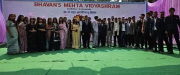 कौशाम्बी01फरवरी24*भवन्स मेहता विद्याश्रम भरवारी स्कूल में 12वीं के छात्रों का विदाई समारोह का आयोजन*