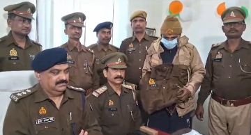 वाराणसी03फरवरी24*सिपाही बनकर चोरी करता, पुलिस ने भेजा जेल वाराणसी03फरवरी24*सिपाही बनकर चोरी करता, पुलिस ने भेजा जेल
