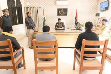 कुशीनगर09फरवरी24*पुलिस अधीक्षक ने जनता की समस्याओं को सुनकर त्वरित निस्तारण के आदेश दिए।