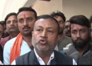 कानपुर नगर10फरवरी24*हल्द्वानी दंगे को लेकर विश्व हिंदू परिषद ने पुलिस आयुक्त को ज्ञापन सौंपा।