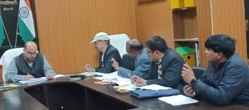 कौशाम्बी15फरवरी24*बैठक में अनुपस्थित रहने पर महाप्रबन्धक दुग्ध विकास को चेतावनी एवं वेतन रोकने के निर्देश*